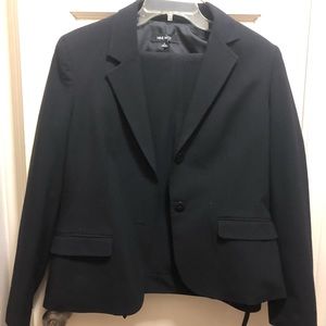 NWOT Nine West Black Suit
